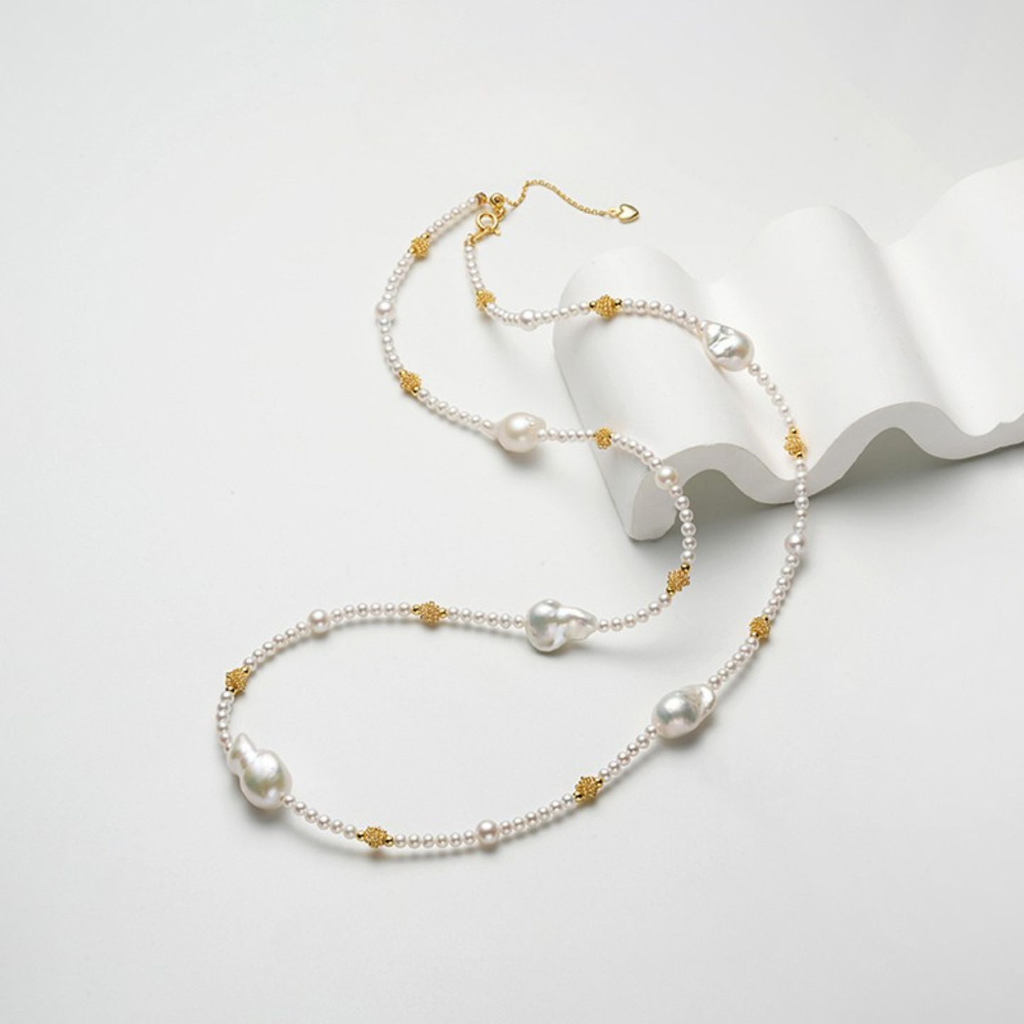 Amélie - French Vintage Baroque Pearl 65cm Chain