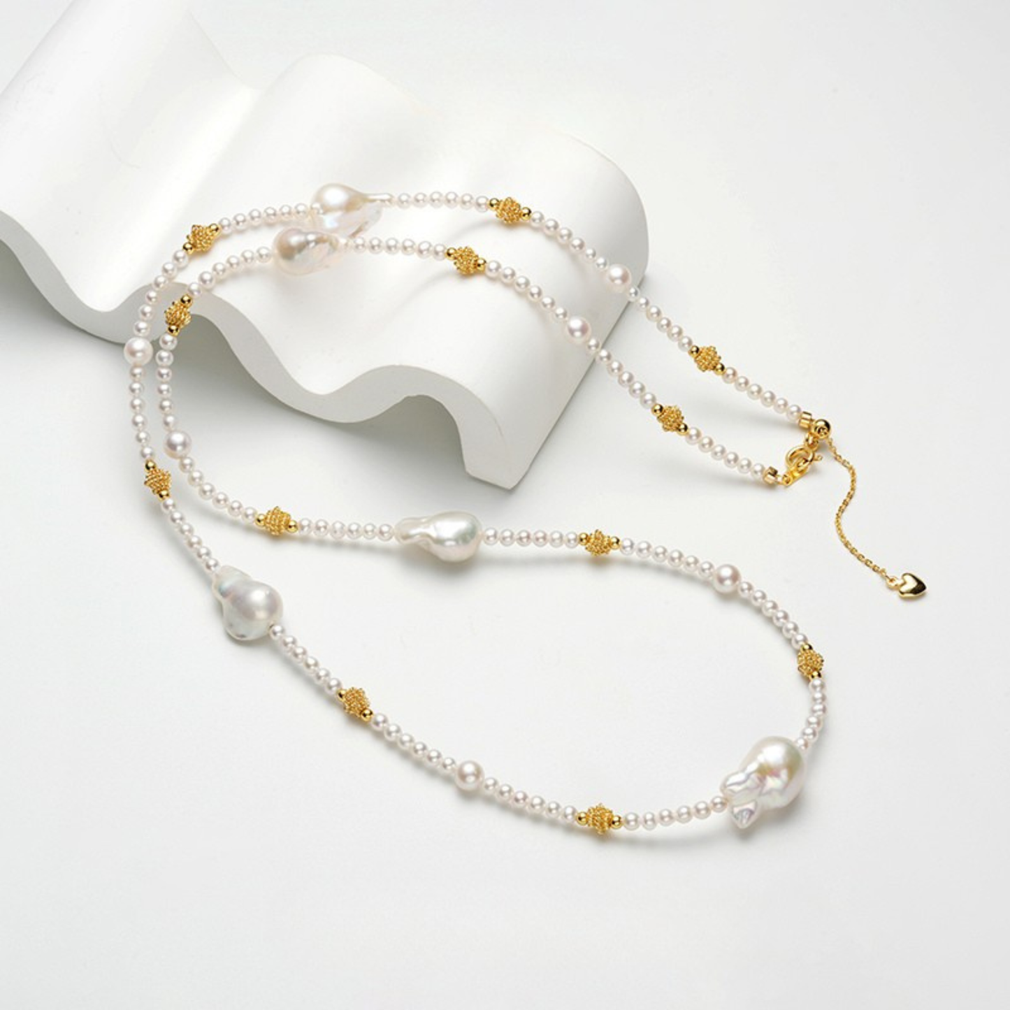 Amélie - French Vintage Baroque Pearl 65cm Chain